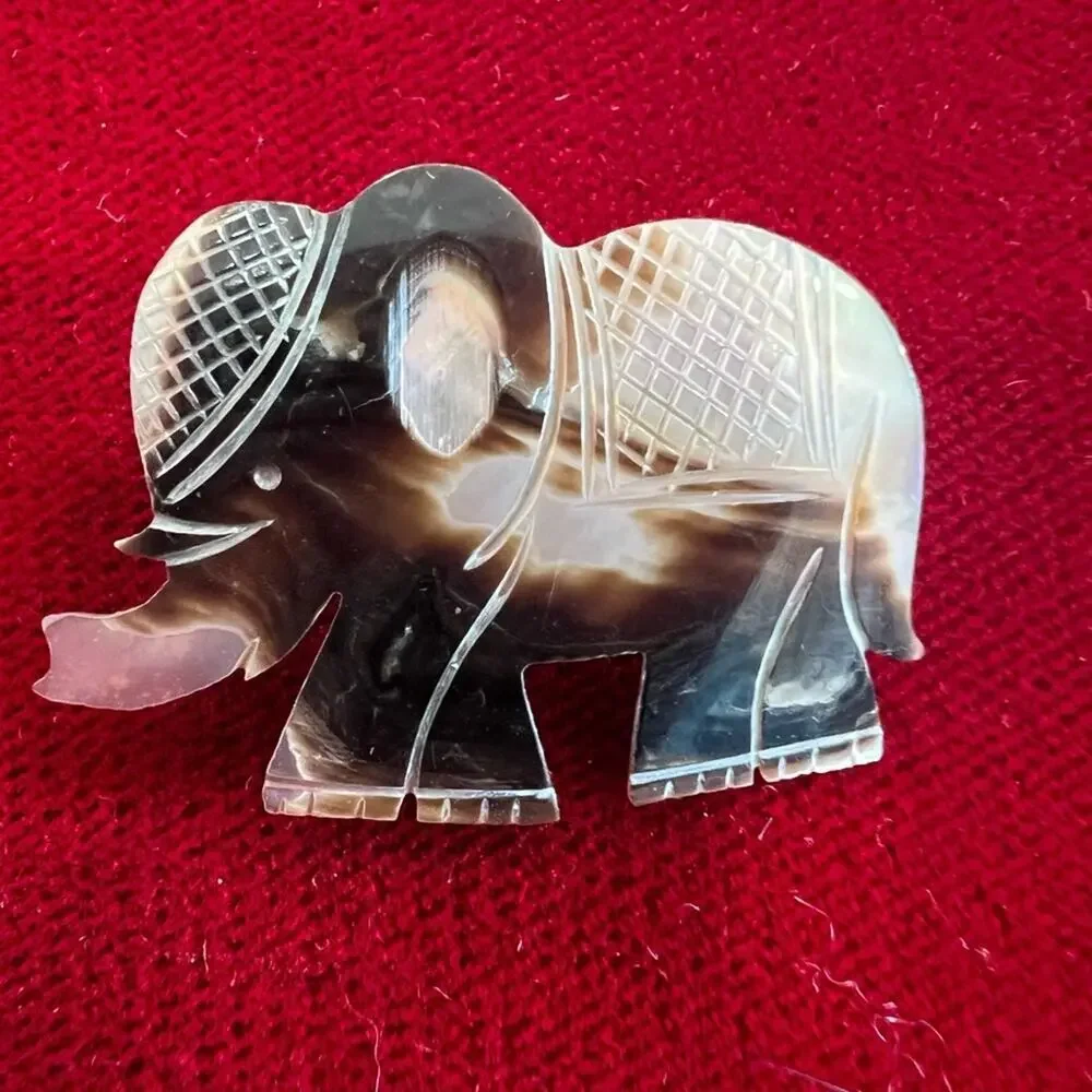 Vintage elephant pin brooch